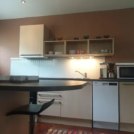 I Lägenhet *